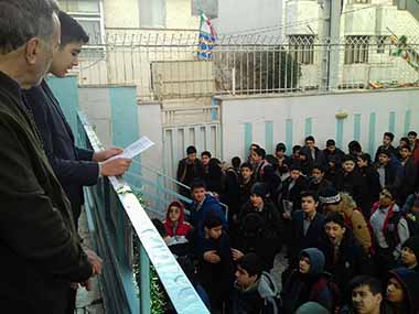 مداحی زیبای دانش آموزان به مناسبت چلمین روز در گذشت سردار شهید حاج قاسم سلیمانی